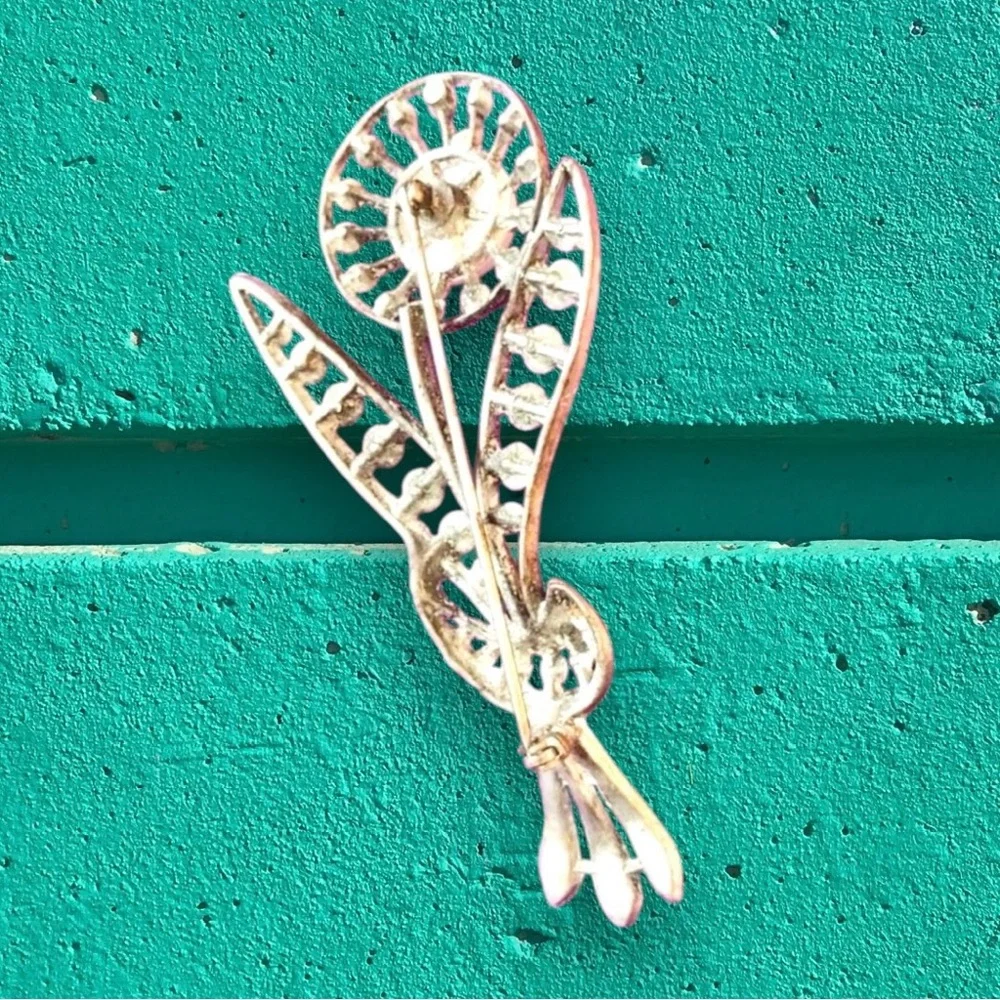 1950’s Large Silver Flower Brooch w/ White‎ Moonglow Thermoset & Rhinestones MCM